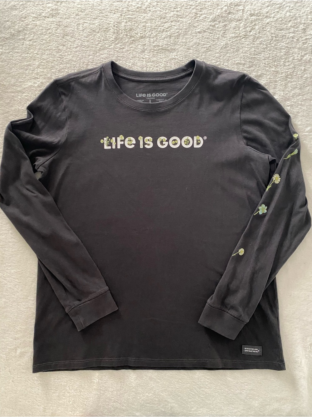 Life is Good Womens Large Crusher Long Sleeve Tee Black Floral Sleeve Graphic